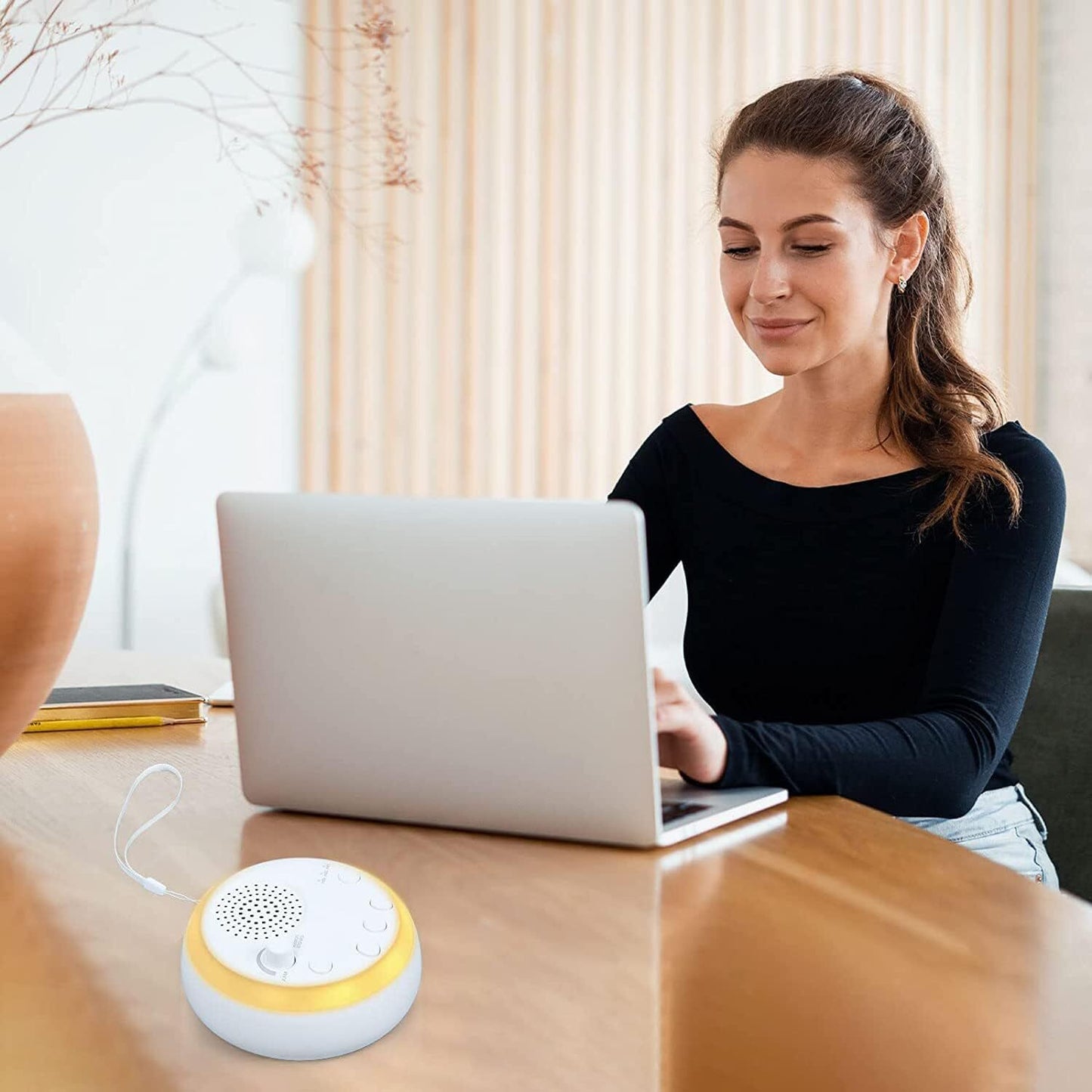 Tranquil Sleep White Noise Portable Sound Machine Baby Soothing Sounds with Adjustable Timer